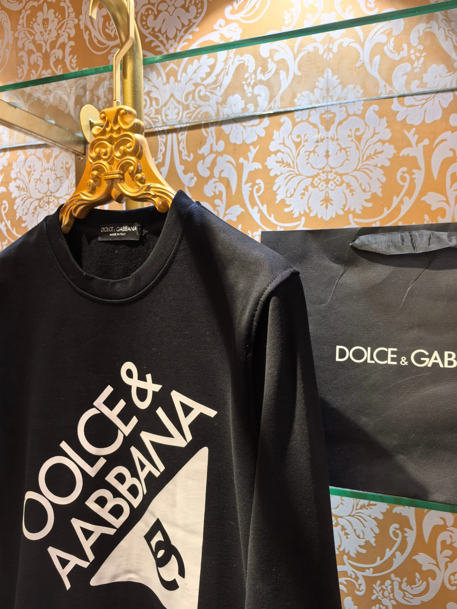 𝘿𝙊𝙇𝘾𝙀 & 𝙂𝘼𝘽𝘽𝘼𝙉𝘼 New Arrival DG DG logo Versatile Versatile ， Premium Black Sizes 46 48 50 52